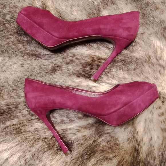 Yves Saint Laurent suede heels - Picture 3 of 16